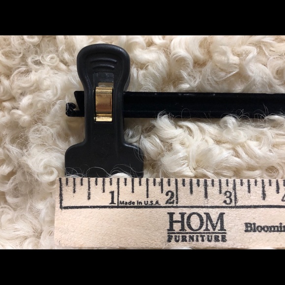 Authentic CHANEL Bottom Hanger - Picture 3 of 3